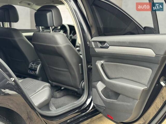 Черный Фольксваген Пассат, объемом двигателя 2 л и пробегом 292 тыс. км за 13900 $, фото 43 на Automoto.ua