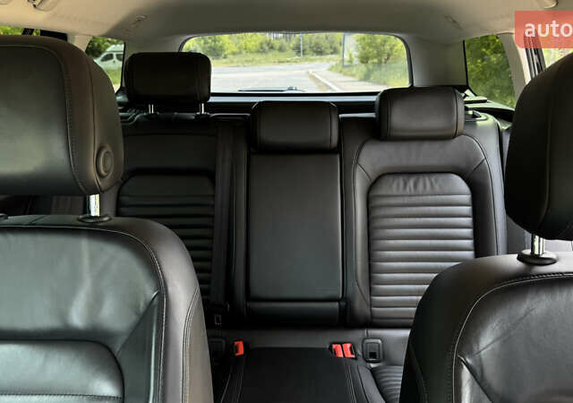 Черный Фольксваген Пассат, объемом двигателя 1.97 л и пробегом 290 тыс. км за 17000 $, фото 13 на Automoto.ua