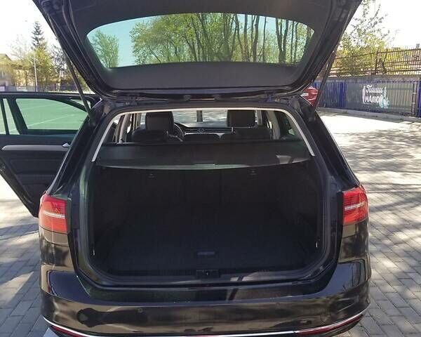 Черный Фольксваген Пассат, объемом двигателя 2 л и пробегом 206 тыс. км за 16300 $, фото 23 на Automoto.ua