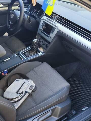 Чорний Фольксваген Пассат, об'ємом двигуна 1.97 л та пробігом 236 тис. км за 14300 $, фото 11 на Automoto.ua