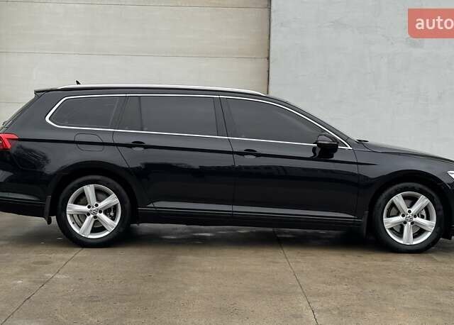 Черный Фольксваген Пассат, объемом двигателя 2 л и пробегом 292 тыс. км за 13900 $, фото 8 на Automoto.ua