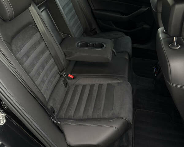 Чорний Фольксваген Пассат, об'ємом двигуна 2 л та пробігом 260 тис. км за 16700 $, фото 72 на Automoto.ua