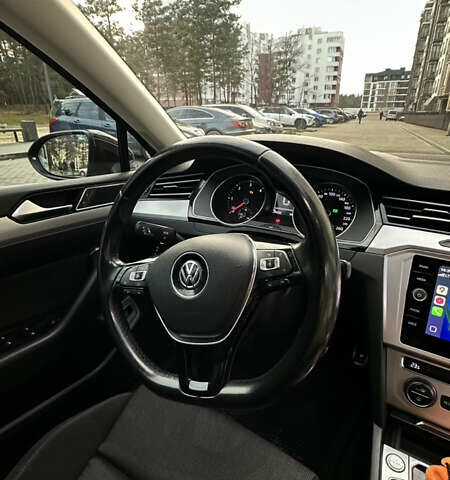 Черный Фольксваген Пассат, объемом двигателя 1.6 л и пробегом 256 тыс. км за 15000 $, фото 33 на Automoto.ua