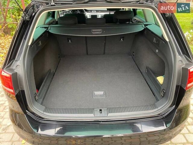 Черный Фольксваген Пассат, объемом двигателя 1.97 л и пробегом 277 тыс. км за 16000 $, фото 52 на Automoto.ua