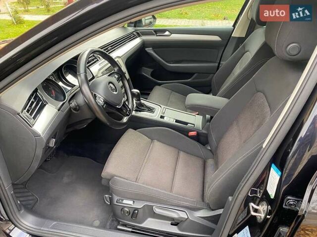 Черный Фольксваген Пассат, объемом двигателя 1.97 л и пробегом 277 тыс. км за 16000 $, фото 32 на Automoto.ua