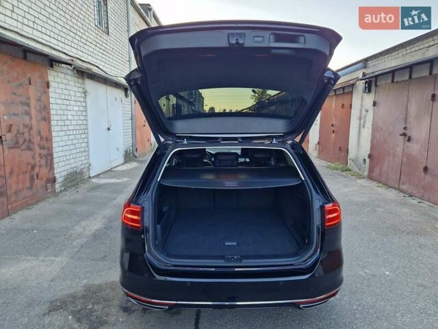 Черный Фольксваген Пассат, объемом двигателя 2 л и пробегом 215 тыс. км за 19500 $, фото 54 на Automoto.ua