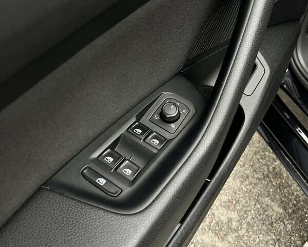 Черный Фольксваген Пассат, объемом двигателя 2 л и пробегом 258 тыс. км за 15850 $, фото 22 на Automoto.ua