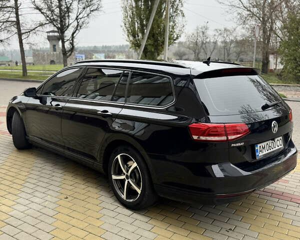 Черный Фольксваген Пассат, объемом двигателя 1.6 л и пробегом 290 тыс. км за 11900 $, фото 2 на Automoto.ua