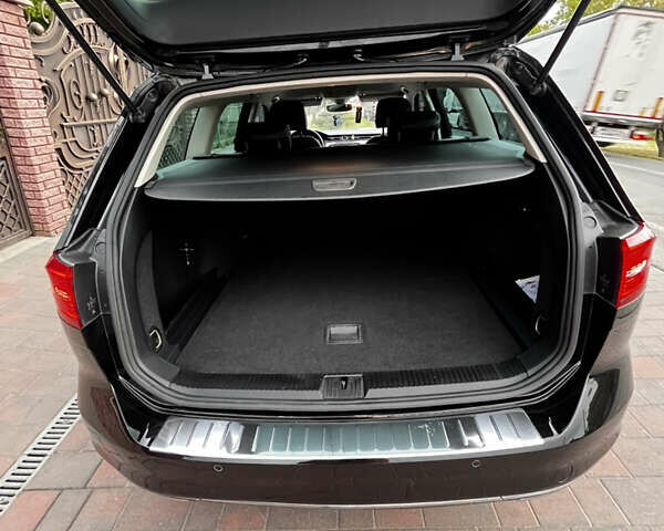 Черный Фольксваген Пассат, объемом двигателя 2 л и пробегом 265 тыс. км за 16900 $, фото 9 на Automoto.ua