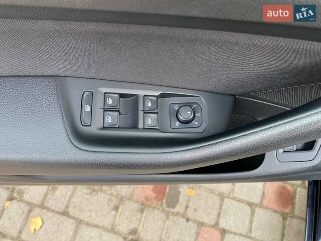 Черный Фольксваген Пассат, объемом двигателя 1.97 л и пробегом 277 тыс. км за 16000 $, фото 45 на Automoto.ua