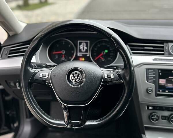 Черный Фольксваген Пассат, объемом двигателя 1.97 л и пробегом 241 тыс. км за 13800 $, фото 18 на Automoto.ua