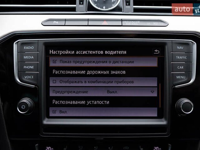 Фольксваген Пассат 2016 в Луцке на Automoto.ua Черный Фольксваген Пассат, объемом двигателя 2 л и пробегом 218 тыс. км за 17300 $, фото 62 на Automoto.ua