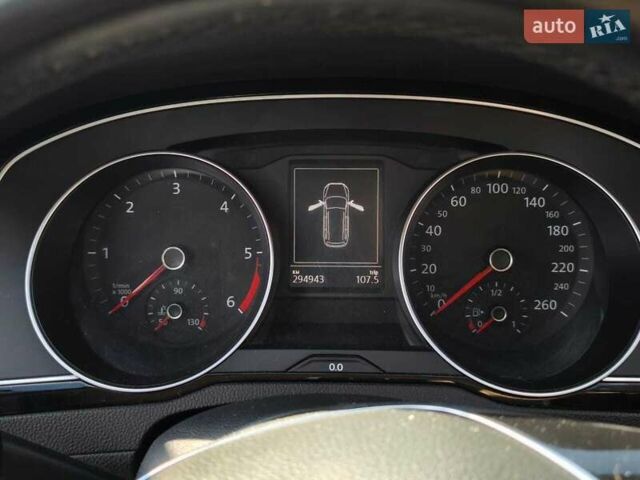 Черный Фольксваген Пассат, объемом двигателя 1.6 л и пробегом 294 тыс. км за 13200 $, фото 7 на Automoto.ua