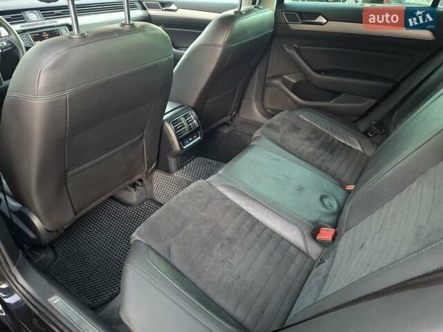 Черный Фольксваген Пассат, объемом двигателя 2 л и пробегом 275 тыс. км за 14999 $, фото 16 на Automoto.ua