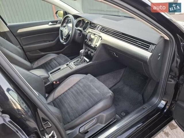 Чорний Фольксваген Пассат, об'ємом двигуна 2 л та пробігом 275 тис. км за 15999 $, фото 2 на Automoto.ua