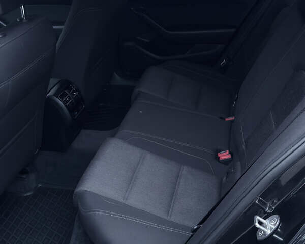 Черный Фольксваген Пассат, объемом двигателя 1.97 л и пробегом 327 тыс. км за 13000 $, фото 17 на Automoto.ua