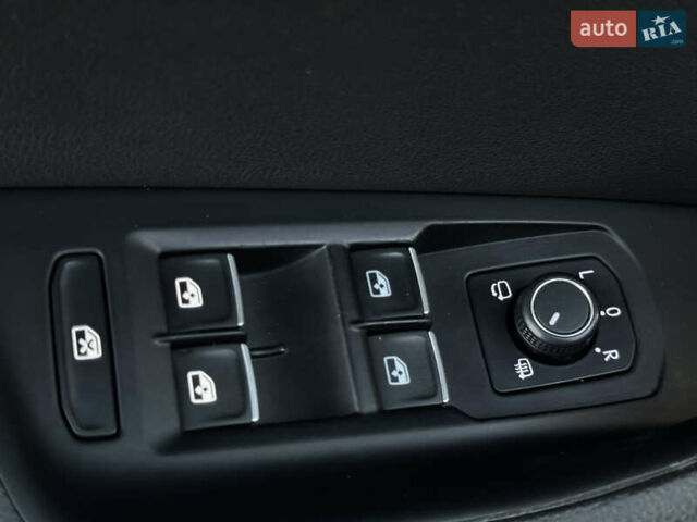 Чорний Фольксваген Пассат, об'ємом двигуна 1.97 л та пробігом 191 тис. км за 17000 $, фото 35 на Automoto.ua