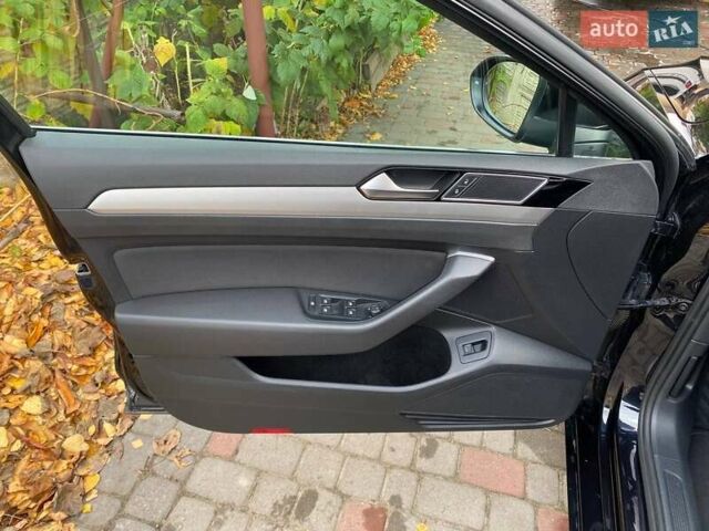 Черный Фольксваген Пассат, объемом двигателя 1.97 л и пробегом 277 тыс. км за 16000 $, фото 44 на Automoto.ua