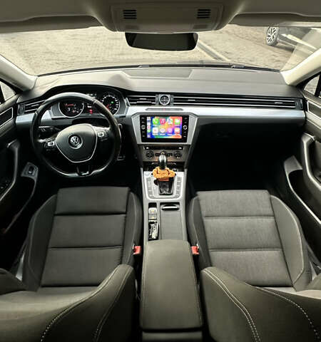 Черный Фольксваген Пассат, объемом двигателя 1.6 л и пробегом 256 тыс. км за 15000 $, фото 46 на Automoto.ua