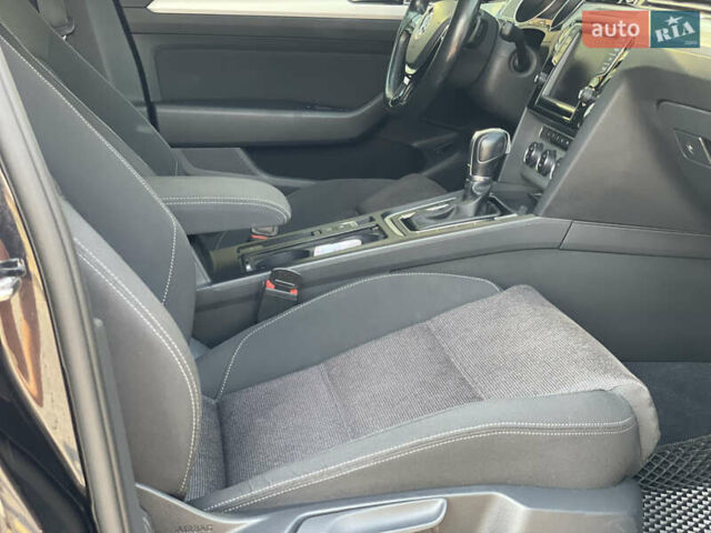 Черный Фольксваген Пассат, объемом двигателя 1.97 л и пробегом 254 тыс. км за 15800 $, фото 8 на Automoto.ua