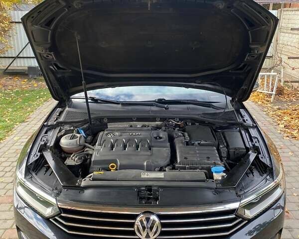 Черный Фольксваген Пассат, объемом двигателя 1.97 л и пробегом 277 тыс. км за 16000 $, фото 64 на Automoto.ua