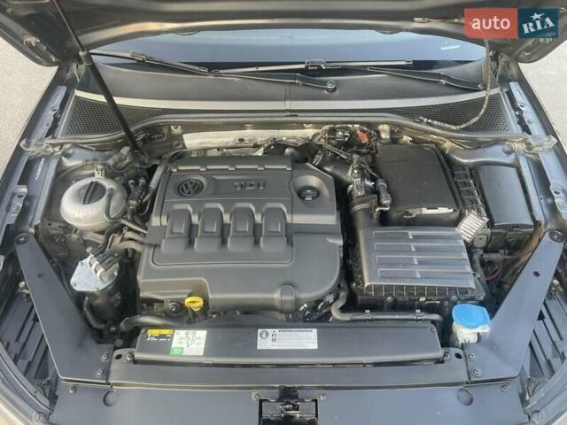 Черный Фольксваген Пассат, объемом двигателя 1.6 л и пробегом 230 тыс. км за 15000 $, фото 29 на Automoto.ua