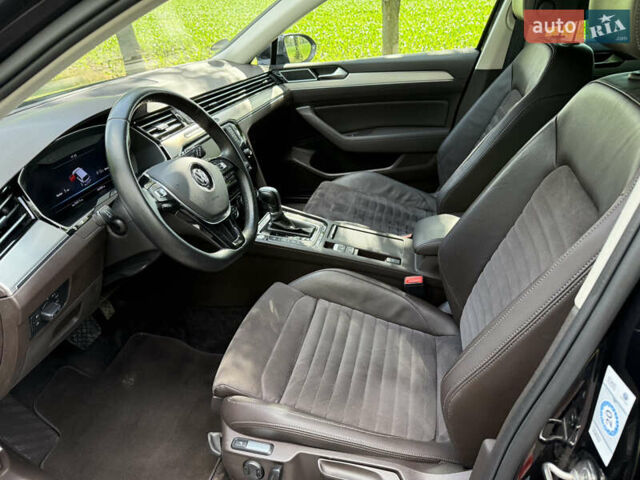 Черный Фольксваген Пассат, объемом двигателя 1.97 л и пробегом 243 тыс. км за 17800 $, фото 8 на Automoto.ua