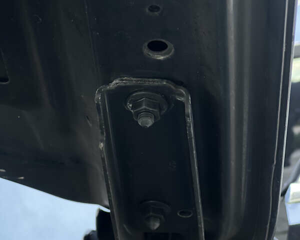 Черный Фольксваген Пассат, объемом двигателя 2 л и пробегом 255 тыс. км за 15900 $, фото 81 на Automoto.ua