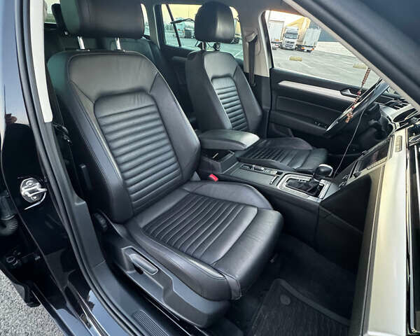 Черный Фольксваген Пассат, объемом двигателя 1.6 л и пробегом 195 тыс. км за 16000 $, фото 11 на Automoto.ua