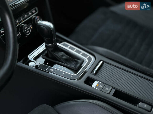 Чорний Фольксваген Пассат, об'ємом двигуна 1.97 л та пробігом 191 тис. км за 17000 $, фото 42 на Automoto.ua