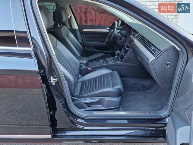 Фольксваген Пассат 2016 в Киеве на Automoto.ua Черный Фольксваген Пассат, объемом двигателя 2 л и пробегом 215 тыс. км за 19700 $, фото 55 на Automoto.ua