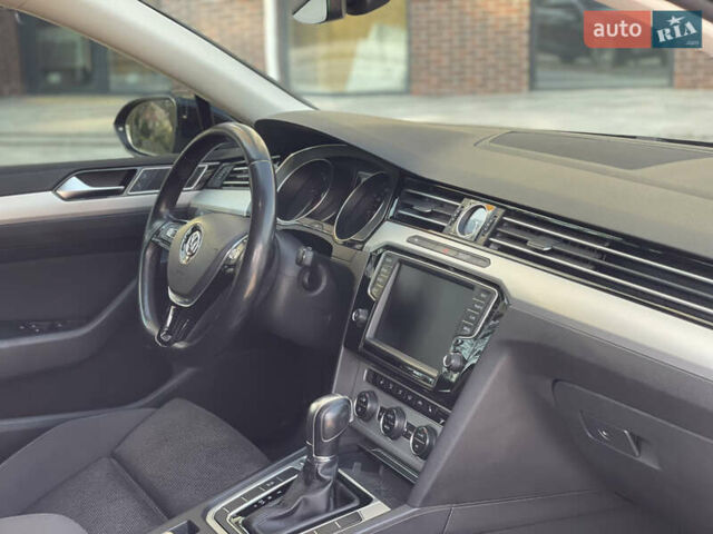 Черный Фольксваген Пассат, объемом двигателя 1.97 л и пробегом 254 тыс. км за 15800 $, фото 13 на Automoto.ua