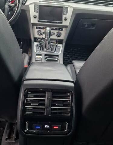 Черный Фольксваген Пассат, объемом двигателя 1.97 л и пробегом 255 тыс. км за 15000 $, фото 18 на Automoto.ua