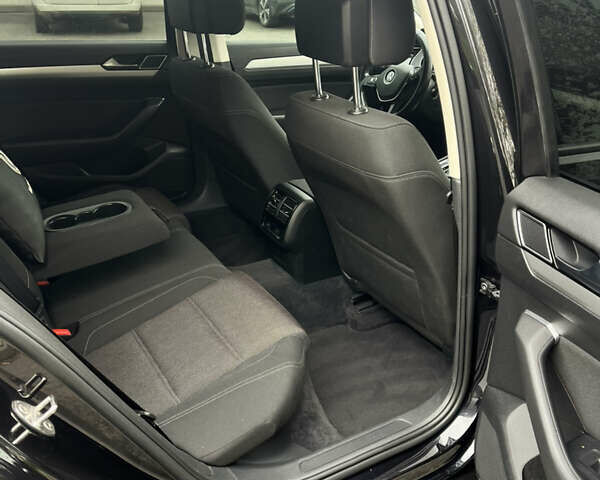 Черный Фольксваген Пассат, объемом двигателя 2 л и пробегом 258 тыс. км за 15850 $, фото 17 на Automoto.ua