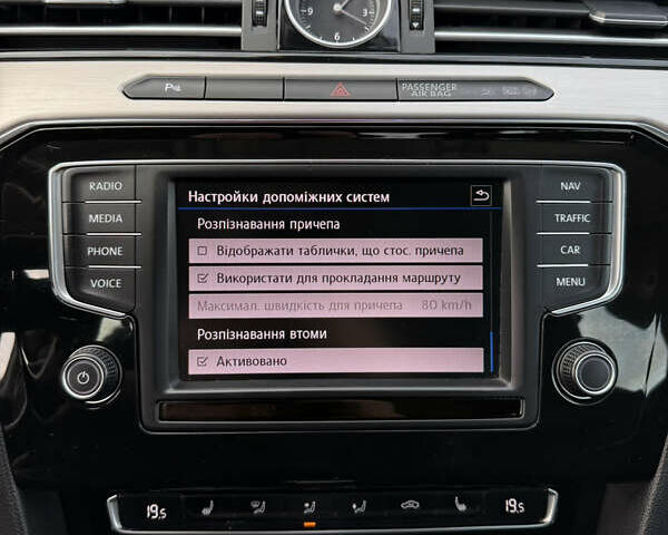 Чорний Фольксваген Пассат, об'ємом двигуна 2 л та пробігом 260 тис. км за 16700 $, фото 50 на Automoto.ua