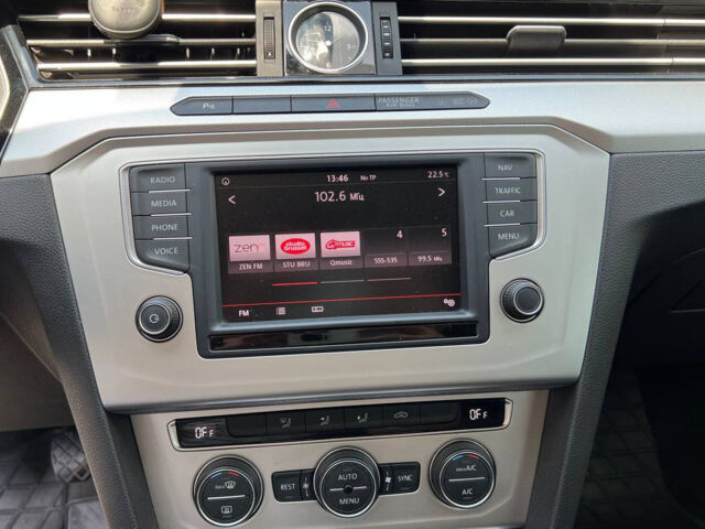 Чорний Фольксваген Пассат, об'ємом двигуна 1.6 л та пробігом 226 тис. км за 14300 $, фото 16 на Automoto.ua