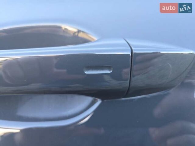 Черный Фольксваген Пассат, объемом двигателя 1.97 л и пробегом 289 тыс. км за 14400 $, фото 21 на Automoto.ua