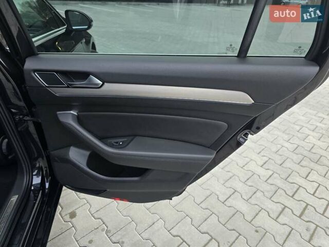 Чорний Фольксваген Пассат, об'ємом двигуна 1.97 л та пробігом 246 тис. км за 15900 $, фото 33 на Automoto.ua