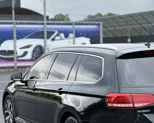 Черный Фольксваген Пассат, объемом двигателя 1.6 л и пробегом 250 тыс. км за 13500 $, фото 2 на Automoto.ua