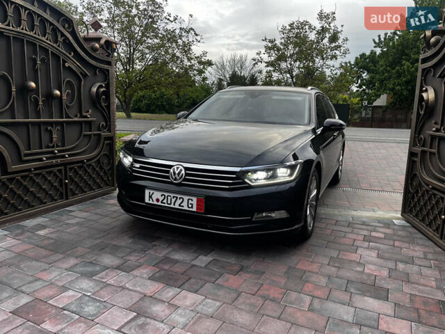 Черный Фольксваген Пассат, объемом двигателя 2 л и пробегом 265 тыс. км за 16900 $, фото 2 на Automoto.ua