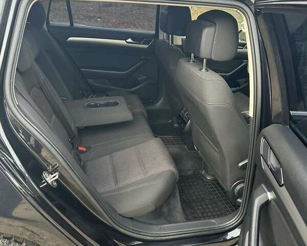 Черный Фольксваген Пассат, объемом двигателя 1.6 л и пробегом 230 тыс. км за 15000 $, фото 25 на Automoto.ua