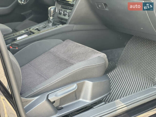 Черный Фольксваген Пассат, объемом двигателя 1.97 л и пробегом 254 тыс. км за 15800 $, фото 9 на Automoto.ua