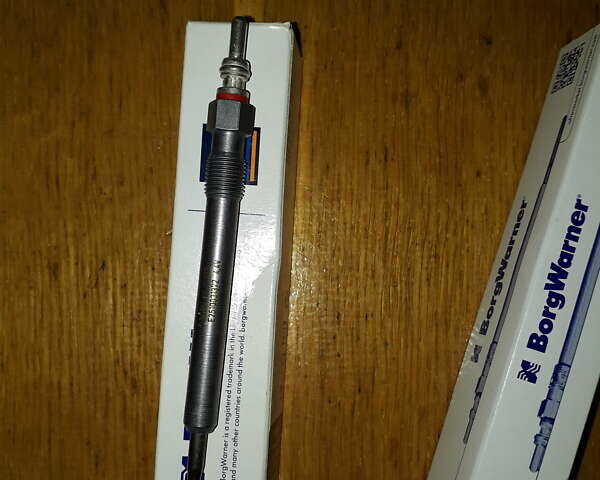 Черный Фольксваген Пассат, объемом двигателя 2 л и пробегом 242 тыс. км за 16000 $, фото 46 на Automoto.ua