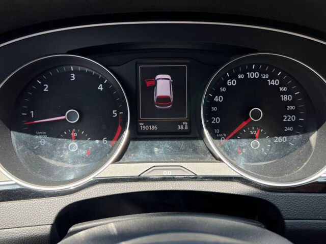 Чорний Фольксваген Пассат, об'ємом двигуна 1.6 л та пробігом 226 тис. км за 14300 $, фото 12 на Automoto.ua