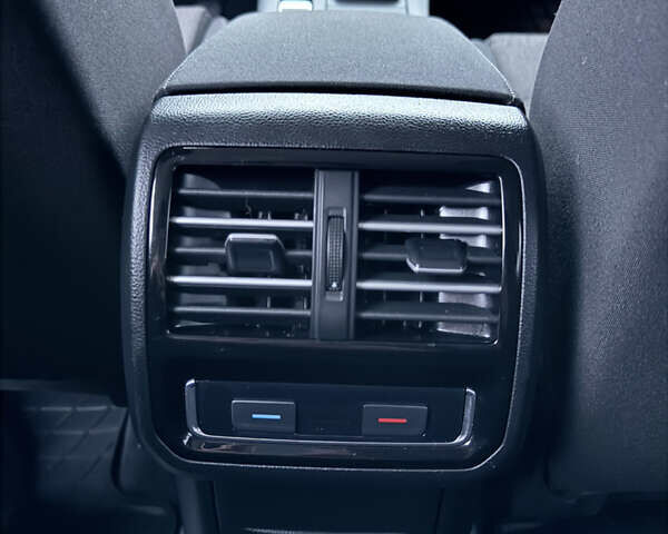 Черный Фольксваген Пассат, объемом двигателя 1.97 л и пробегом 327 тыс. км за 13000 $, фото 12 на Automoto.ua