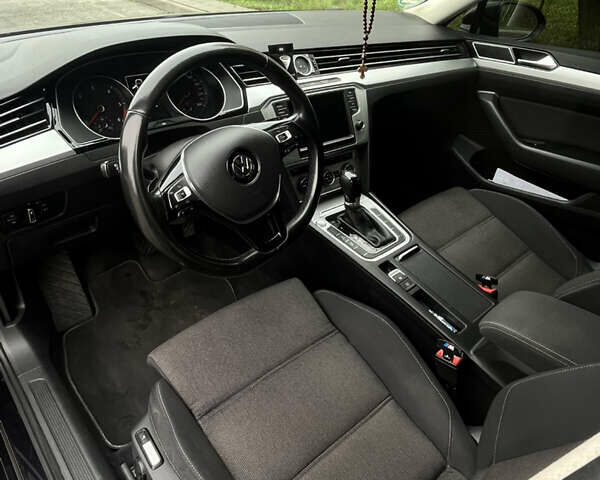 Черный Фольксваген Пассат, объемом двигателя 2 л и пробегом 258 тыс. км за 15850 $, фото 12 на Automoto.ua