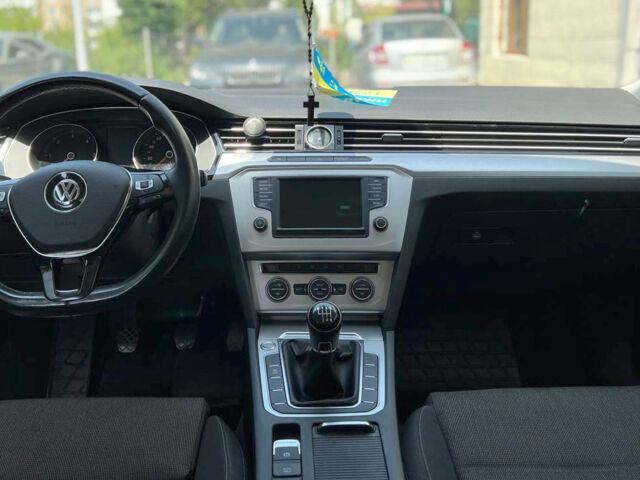 Чорний Фольксваген Пассат, об'ємом двигуна 1.6 л та пробігом 226 тис. км за 14300 $, фото 15 на Automoto.ua