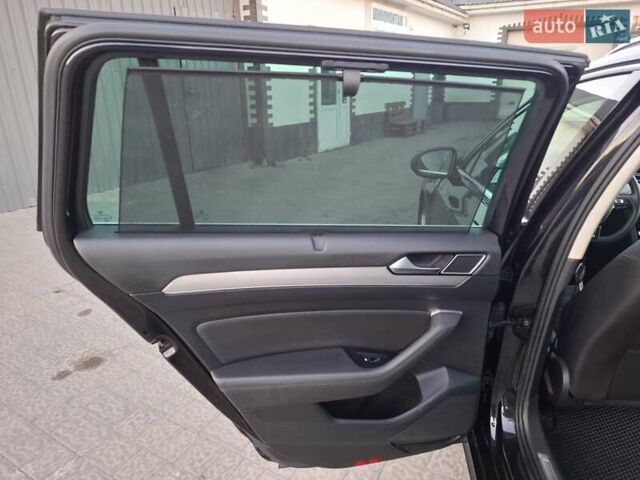 Черный Фольксваген Пассат, объемом двигателя 2 л и пробегом 275 тыс. км за 14999 $, фото 12 на Automoto.ua