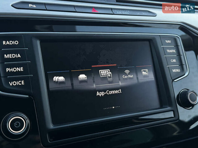 Чорний Фольксваген Пассат, об'ємом двигуна 1.97 л та пробігом 191 тис. км за 17000 $, фото 79 на Automoto.ua