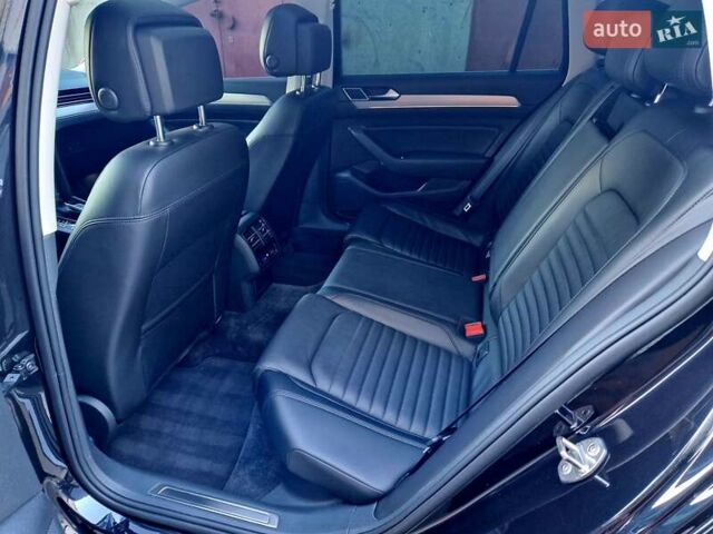 Фольксваген Пассат 2016 в Киеве на Automoto.ua Черный Фольксваген Пассат, объемом двигателя 2 л и пробегом 215 тыс. км за 19700 $, фото 44 на Automoto.ua